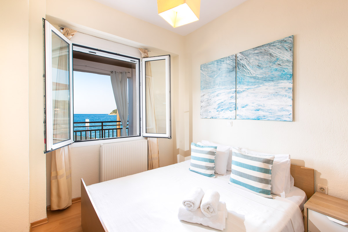One Bedroom Apartment Sea View